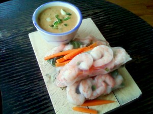 Spring Shrimp Rolls served with Peanut Sauce
