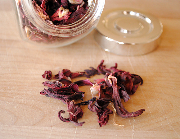 Dried hibiscus Flowers