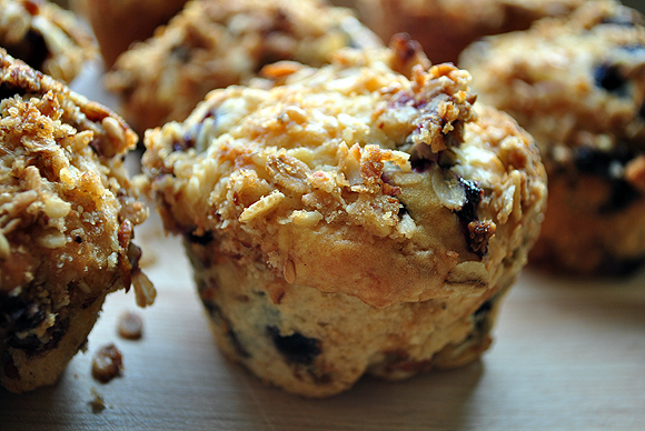 Blueberry Muffins with Almond Granola Topping