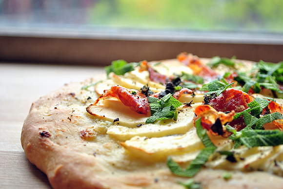 Goat Cheese, Apple and Proscuitto Pizza