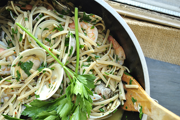 Linguine with Clams and Shrimp