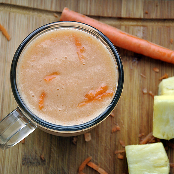 #SmoothieNumbers 28: Pineapple Carrot Guava