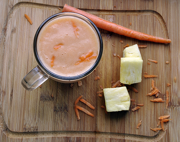 #SmoothieNumbers 28: Pineapple Carrot Guava